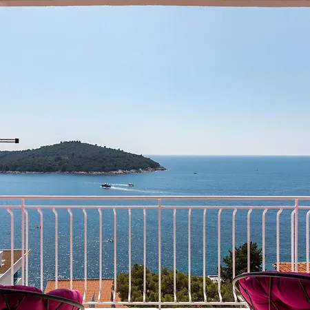Med - Three Bedroom With Balcony And Sea View * Ντουμπρόβνικ