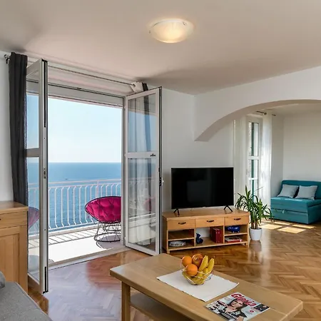 Διαμέρισμα Med - Three Bedroom With Balcony And Sea View *