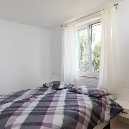 Med - Three Bedroom With Balcony And Sea View Apartment Dubrovnik